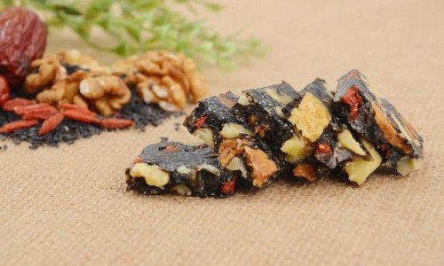 婴儿误食指甲油怎么办-宝宝把指甲吃到肚子里有危险吗-宝宝吃了指甲刀症状,中国两个月宝宝把指甲吃进去了网站